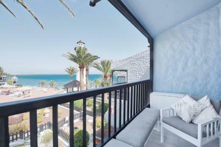 Lidia & Paco Home Two Bedrooms Beachfront Playa Del Aguila  Exterior foto